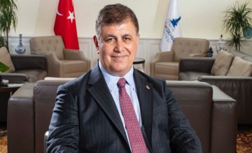 İzmir Büyükşehir Belediye Başkanı Dr. Cemil Tugay’a dünyadan tebrik mesajı