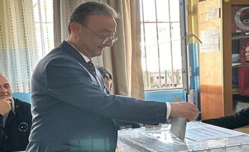 Dikili’de gözler seçim kurulunda! Dikili Bağımsız Belediye Başkan Adayı Dr. Kemal Doyuran, seçimin iptalini,