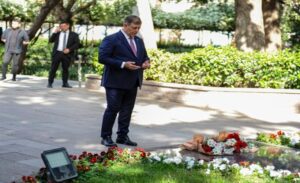 İzmir Büyükşehir Belediye Başkanı seçilen Dr. Cemil Tugay, 1 Nisan