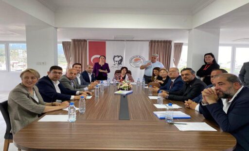 İzmir Karaburun Belediyesi’nde 31 Mart Seçimleri ardından mazbatalarını alan yeni