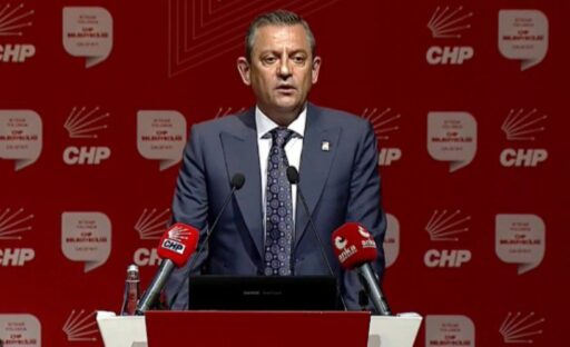 CHP Genel Başkanı Özgür Özel, Yerel Yönetimler Çalıştayı’nda konuştu. Yüzde