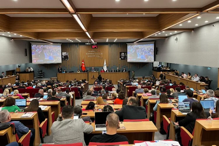 İzmir Büyükşehir Belediye Meclisi Nisan ayı Toplantısı ikinci bileşiminde, İzmir