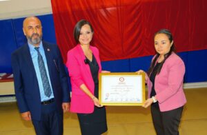 Karabağlar İlçe Seçim Kurulu, İhsan Alyanak Kapalı Spor Salonu’nda gerçekleşen