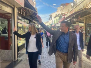 Yerel seçimlerde İzmir Büyükşehir Belediye Başkan Adayı Hamza Dağ ve