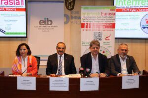 Meyvenin taze, kurutulmuş ve dondurulmuş ve konserve hallerini ihraç ederek