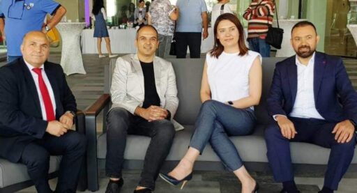 İzmir Ege Medya Platformu üyesi gazeteci yazarlar sektörel buluşmalar kapsamında