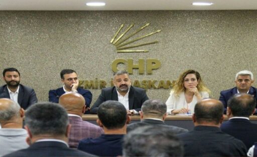 CHP İzmir İl Başkanı Şenol Aslanoğlu, ilçe başkanlarıyla 19 Mayıs