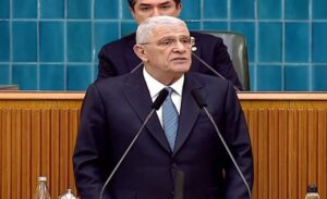 Kurultayda genel başkan seçilen Müsavat Dervişoğlu ilk kez İYİ Parti