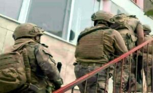 İzmir’de, gizli tanık ‘Garson’dan ele geçirilen dijital verilerde isimleri geçen