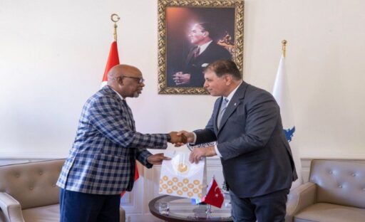 İzmir Büyükşehir Belediye Başkanı Dr. Cemil Tugay, Güney Afrika’nın Cape