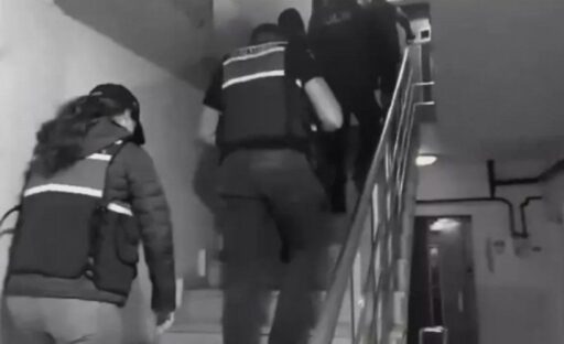 İzmir’de ‘Sibergöz-39’ baskını! İçişleri Bakanı Ali Yerlikaya, 20 ilde “Yasa Dışı Bahis, Nitelikli