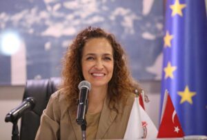 Karşıyakalıların talep ve önerilerini ilk ağızdan dinlemek isteyen Karşıyaka Belediye