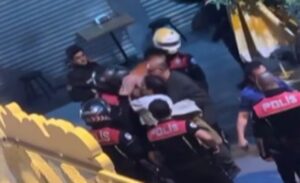 İzmir'de Motosikletli polisler (yunuslar) suçlulara göz açtırmıyor, Yunus polisler bu