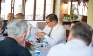 Selçuk’u ziyaret eden İzmir Büyükşehir Belediye Başkanı Dr. Cemil Tugay,