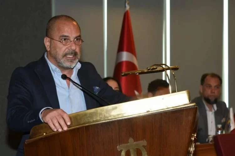 İMEAK DTO Meclis toplantısında ‘Bütçe’ gerginliği yaşandı. İzmir Şubesi Yönetim