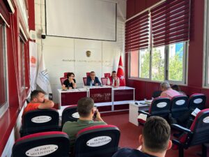 Seferihisar Belediyesi’nde, 700 işçiyi kapsayan maaş promosyonu anlaşması yapıldı. Türkiye