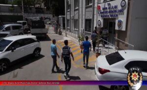 İzmir’de, 80 suç kaydı olup, 174 yıl hapis cezası ile