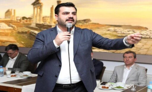 AK Parti Gençlik Kolları Genel Başkanı ve İzmir Milletvekili Eyyüp