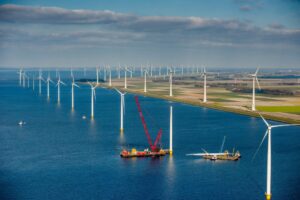 DR. MURAT DURAK:
“HENÜZ YOLUN BAŞINDA HATA YAPARSAK, SEKTÖRE TELAFİSİ ZOR
ZARARLAR