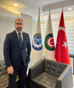 HAK-İŞ İzmir İl Başkanı Gültekin Şimşek, HAK-İŞ Akademi tarafından alanında