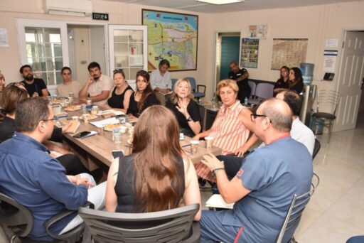 Balçova Belediye Başkanı Onur Yiğit, İzmir’de hayvan hakları alanındafaaliyet gösteren