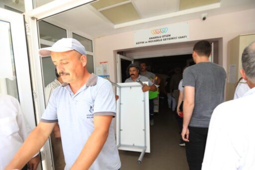 Güzelbahçe Belediyesi’nin 2012 yılında Anadolu Otizm Vakfı’na tahsis ettiği kullanılmayaneski