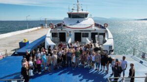 İzmir Büyükşehir Belediyesi İZDENİZ Yaz Seferleri içerisinde yer alan Güzelbahçe-