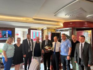 İzmir Otelciler Odası üyeleri, Haziran ayının son günlerine denk gelenEmekliler