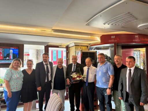 İzmir Otelciler Odası üyeleri, Haziran ayının son günlerine denk gelenEmekliler