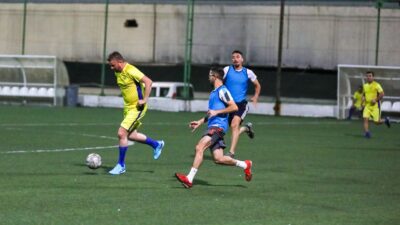 Buca Belediye Başkanı Görkem Duman, gençlere verdiği sözü tutarak futbol