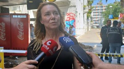 Konak Belediye Başkanı Nilüfer Çınarlı Mutlu, İzmir'de sağanak yağmurda, üniversite