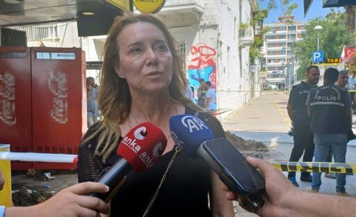 Konak Belediye Başkanı Nilüfer Çınarlı Mutlu, İzmir'de sağanak yağmurda, üniversite