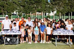 Çeşme Belediye Spor Kulübü Yaz Spor Okulları açılışında konuşan Çeşme