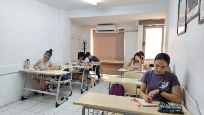 Çiğli Belediyesi, yabancı dil okuma, yazma ve konuşma becerilerini geliştirmek