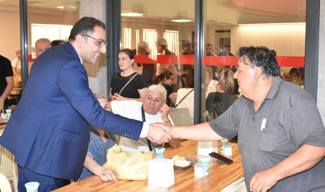 Balçova Belediye Başkanı Onur Yiğit, Muharrem Ayı Orucu nedeniyle Cemevi’nde