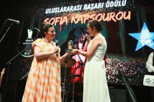 SANATLA, BARIŞLA, KARDEŞÇE VE DOSTÇA GELECEĞE ADIM ATMAYA DEVAM EDECEĞİZ