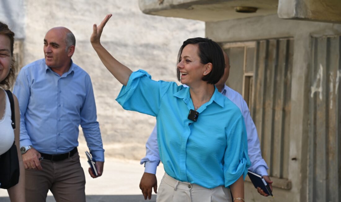 Karabağlar Belediye Başkanı Helil Kınay, göreve geldikten 100 gün sonra