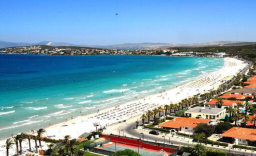 İzmir’in turistik ilçe merkezi Çeşme’deki bir parsel özelleştirme kapsamına alındı.