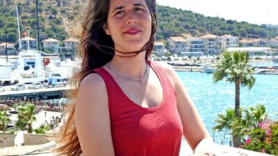 Çeşme belediye başkanı Lal Denizli açıklama yaptı ; Ne BAYRAĞIMIZI,