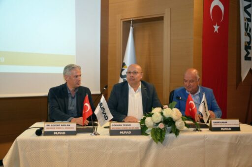 Müstakil Sanayici ve İşadamları Derneği (MÜSİAD) İzmir Şubesi tarafından düzenlenen toplantıda