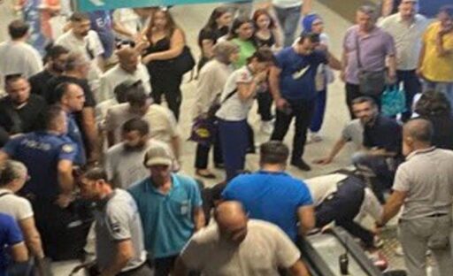 Üçyol Metro İstasyonu’nda yürüyen merdiven henüz bilinmeyen bir nedenle çöktü.