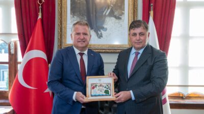 İzmir Büyükşehir Belediye Başkanı Dr. Cemil Tugay’ın ilçelerde düzenlediği koordinasyon