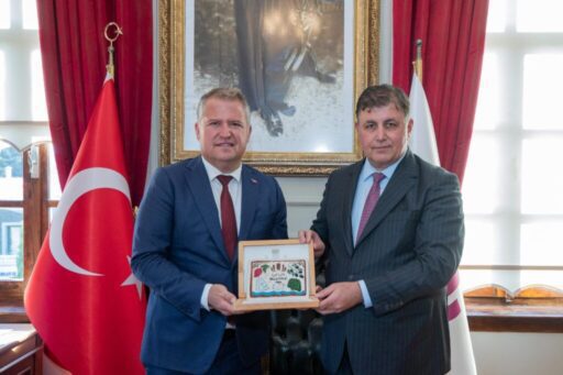 İzmir Büyükşehir Belediye Başkanı Dr. Cemil Tugay’ın ilçelerde düzenlediği koordinasyon