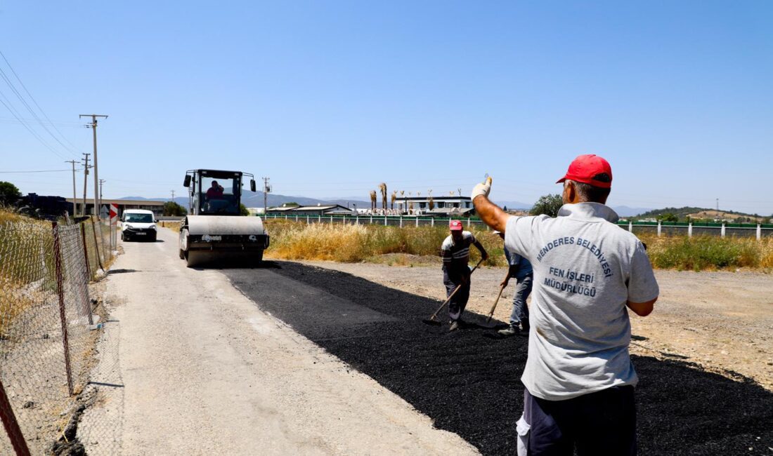 Menderes Belediyesi tarafından yollarda yenileme ve bakım çalışmaları
gerçekleştiriliyor.