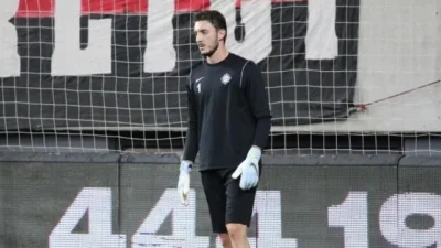 Altay, 31 yaşındaki kalecisi Ozan Evrim Özenç ile 2 yıllık