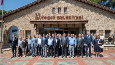 İzmir Büyükşehir Belediye Başkanı Dr. Cemil Tugay, sorunların yerinde tespiti