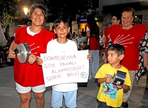 CHP Genel Başkanı Özgür Özel’in geçim sıkıntısı çeken herkesi akşamları