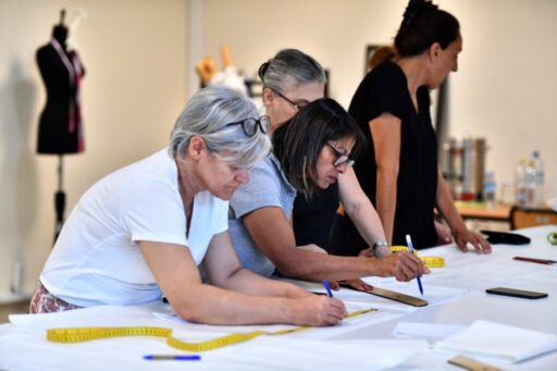 İzmir Büyükşehir Belediyesi Kadın Çalışmaları Şube Müdürlüğü’nün Meslek Fabrikası iş