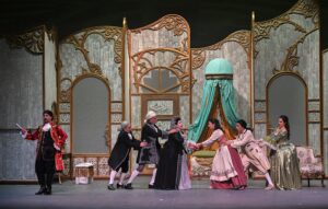 İzmir Devlet Opera ve Balesi Müdürlüğü tarafından festival seyircisine özel