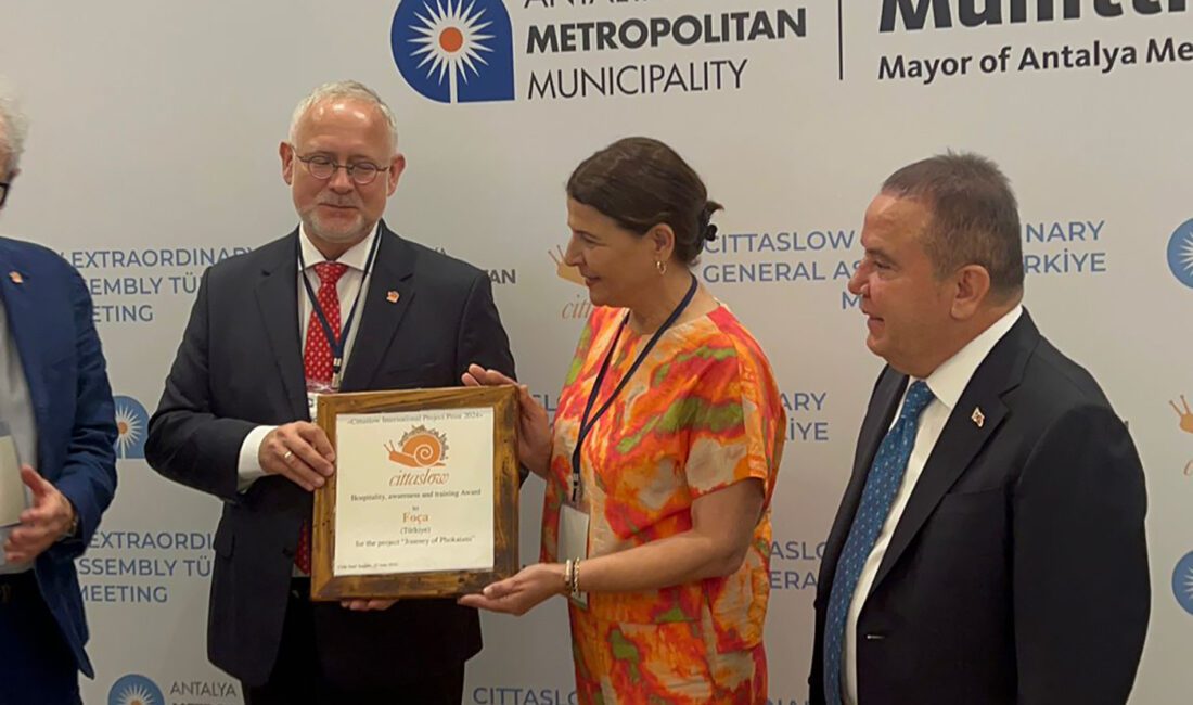 Cittaslow Birliği Uluslararası Proje Yarışmasının ‘‘Misafirperverlik, Farkındalık ve Eğitim
Ödülü’’nü Foça